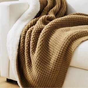 Pottery Barn Chenille Waffle Sherpa Back Throw Blanket TOBBACO 50x60 SKU 9417876